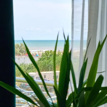 Provence In N Pool Apartament