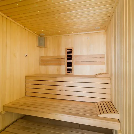 Provence In N Pool Apartament