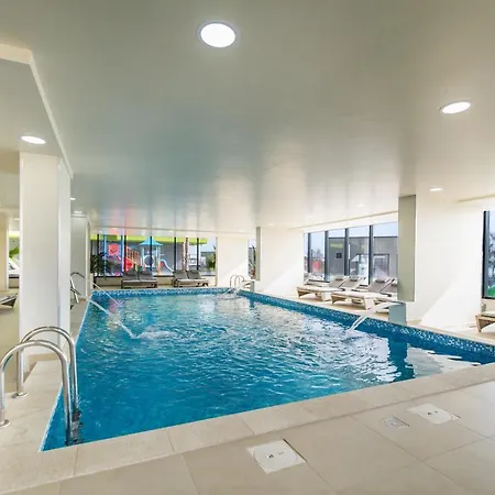Provence In N Pool